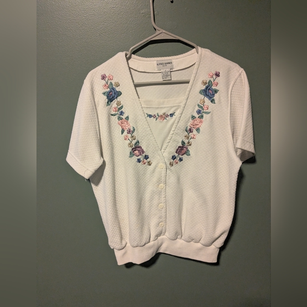 Alfred Dunner White Petites Knit Top With Floral Embroidery